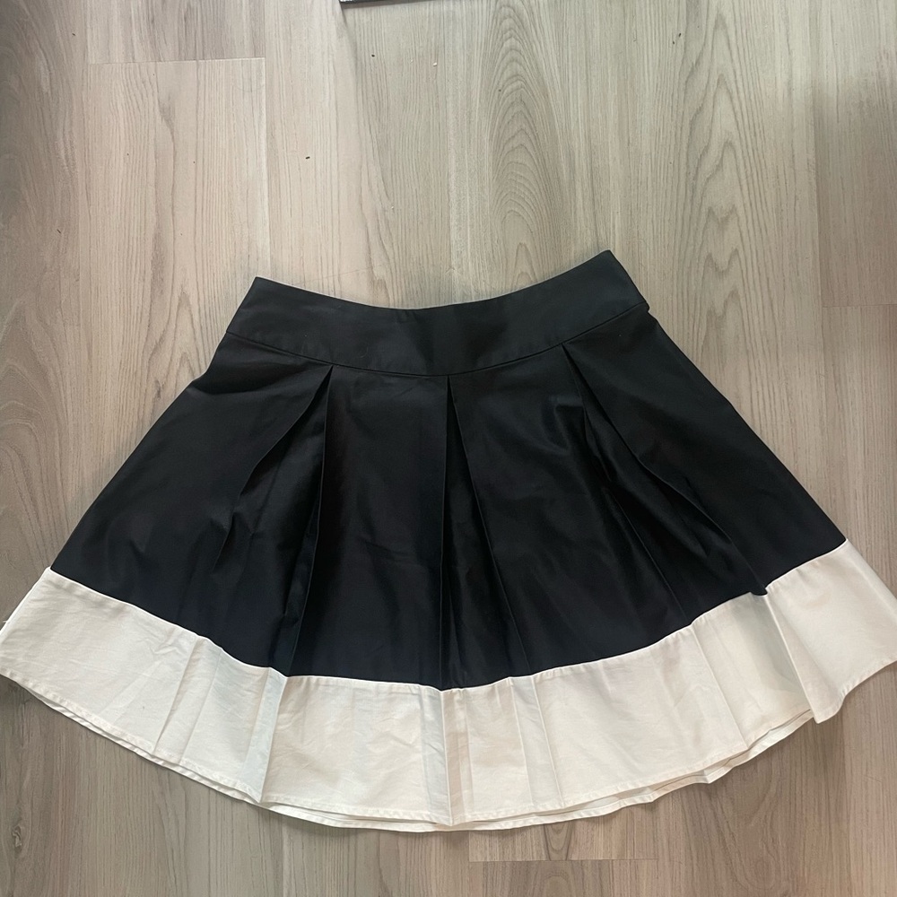 Elegant Black and White Women's Mini Skirt